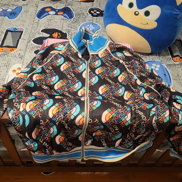 The North Face X Gucci Multicolor Logo-Print Zip Jacket - Picture 2 of 7